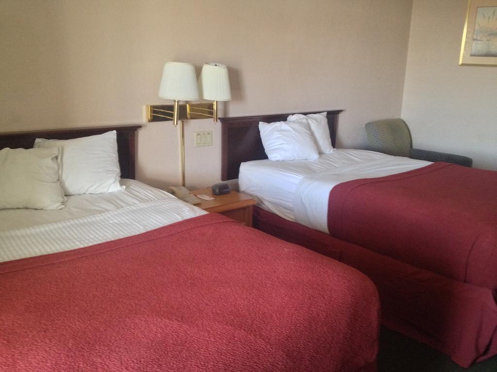 Rodeway Inn & Suites DEN Esterno foto